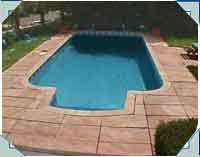 Straight on view of the Remuera pool (Below)
